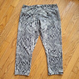 Public Myth Capri Jegging Snake Print Workout Pant M